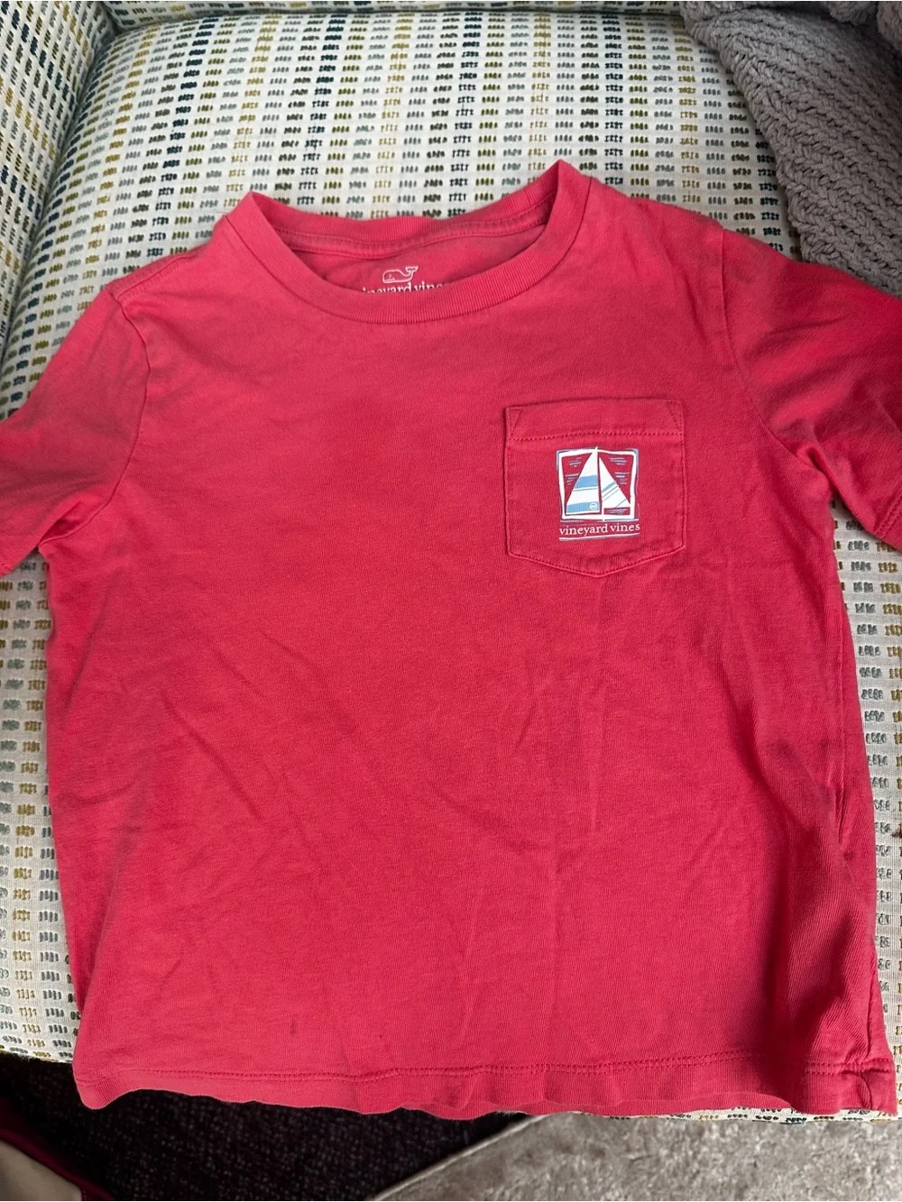 Vineyard Vines Coral crewneck T-Shirt with Sailboat Logo